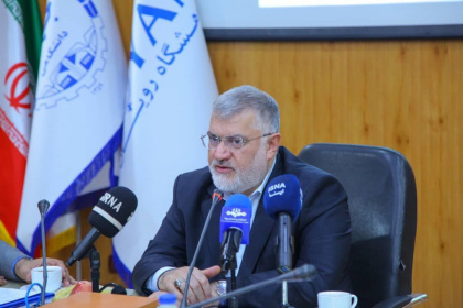 بازدید استاندار تهران از پژوهشگاه رویان